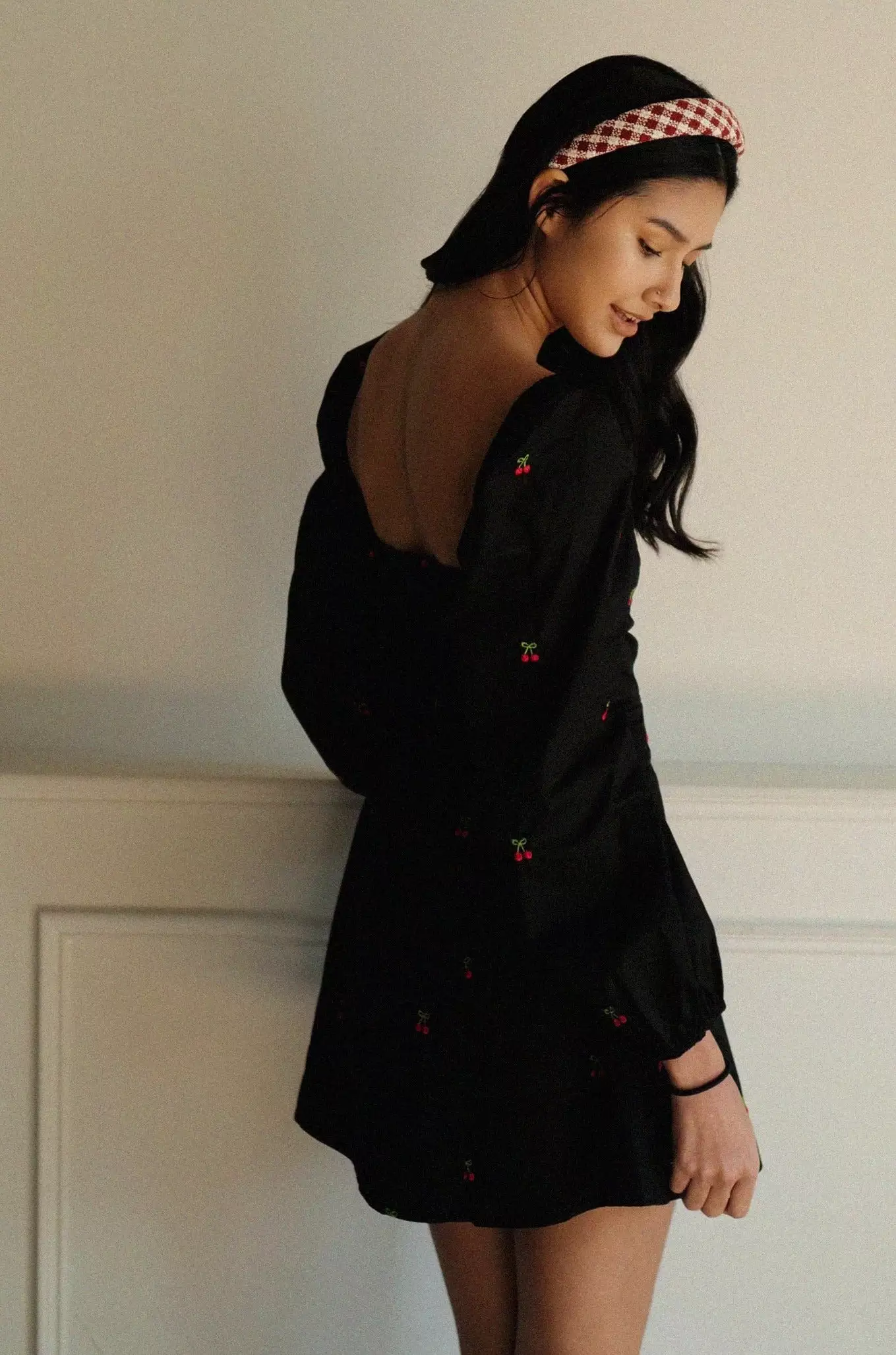 Cherry season puffy sleeves dress in black