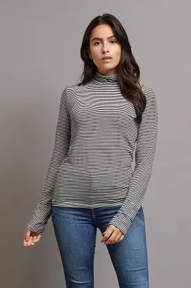 Majestic Long Sleeve Viscose Striped Mockneck in Milk/Noir