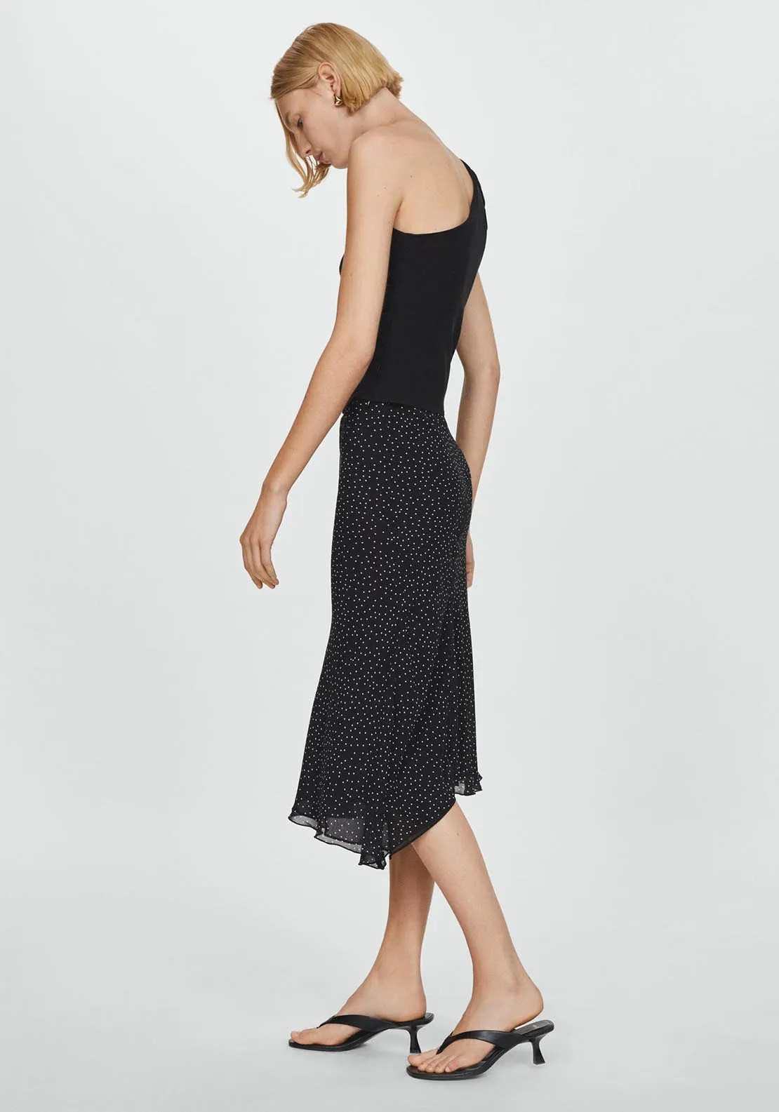 Polka-dot asymmetric skirt