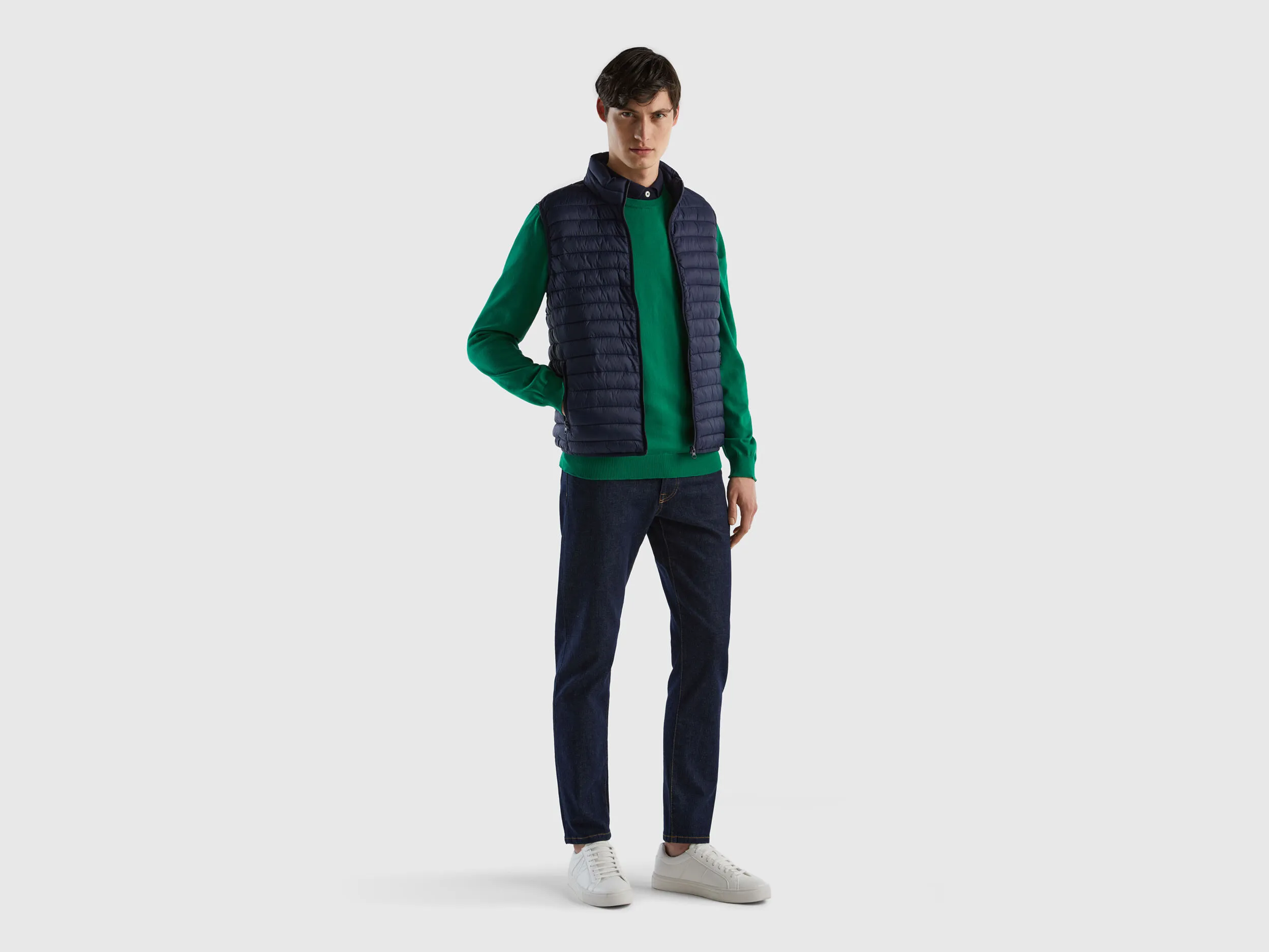 Sleeveless puffer jacket with recycled wadding - Dark Blue | Benetton